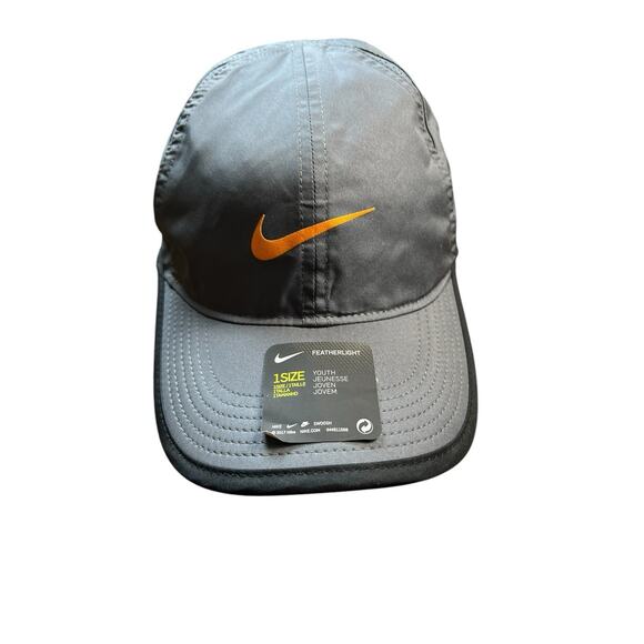 NEW Nike Tennis Featherlight DRI-FIT Aerobill Hat Youth 739376-021 NWT - Picture 1 of 6
